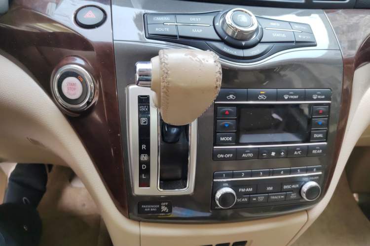Used Nissan Quest 2015 3.5L SL Gear Lever