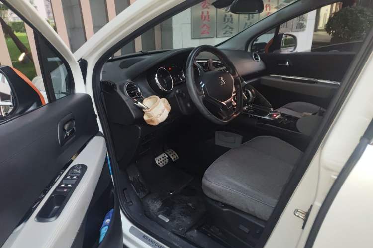 Used Peugeot 3008 2015 1.6THP Roland Garros Edition