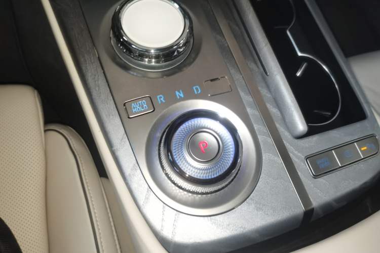 Used Genesis G80 2023 2.5T Rear-Drive Flagship Edition
