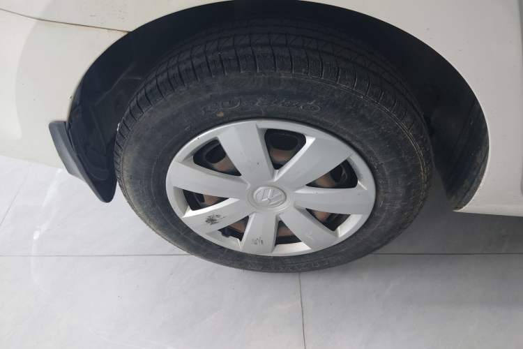 Used Volkswagen Santana 2015 1.6L Automatic Fashion Edition Right Rear Wheel Hub