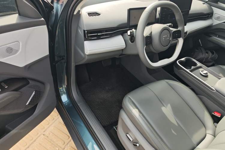 Used Bestune Yueyi 03 2025 445km Joyful Edition