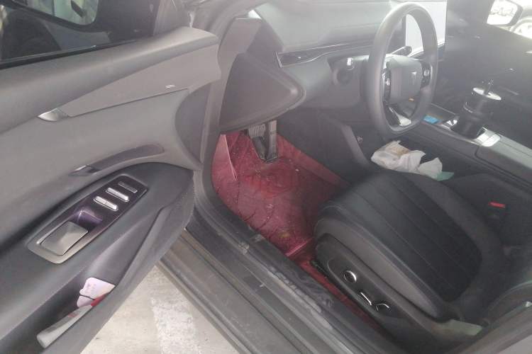 Used Deepal L07 2024 230Max Range-Extended Version Driver Seat