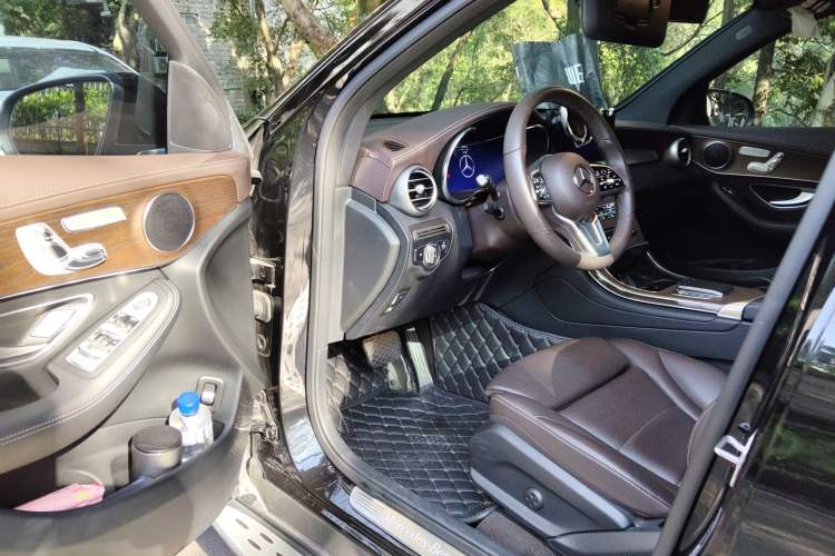 Used Mercedes-Benz GLC 2022 GLC 300 L 4MATIC Luxury Model Driver Seat