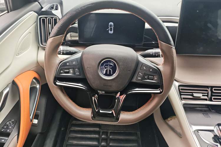 Used BYD Song Pro New Energy 2022 DM-i 51km Prestige Model Steering Wheel