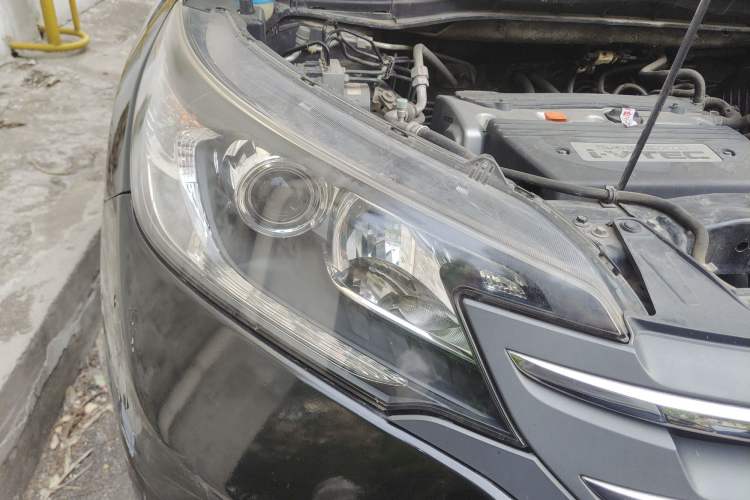 Used Honda CR-V 2012 2.4L four-wheel drive luxury version Right Front Headlight