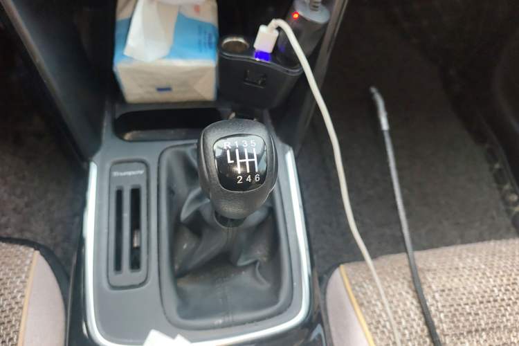 Used GAC Trumpchi GS4 2018 235T Manual Two-Wheel Drive Elite Edition Gear Lever