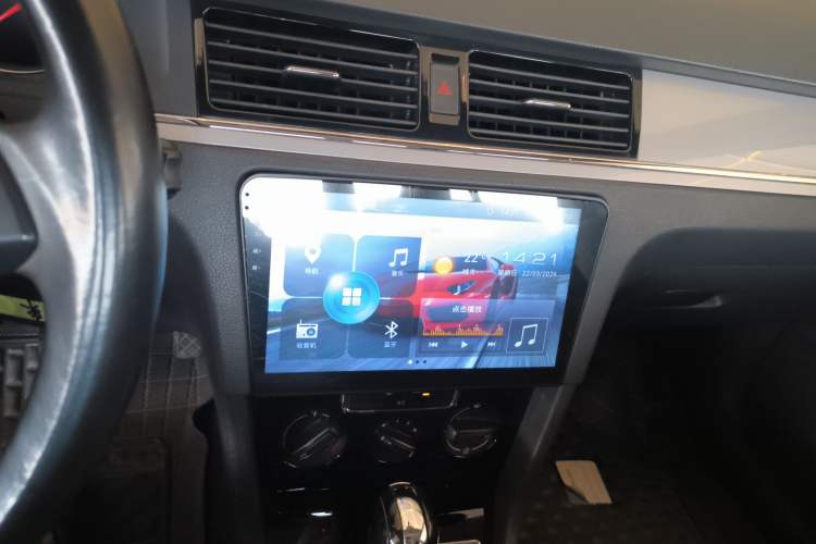 Used Volkswagen Bora 2015 Qihui Edition 1.6L Automatic Fashion Model Audio And AC Panel