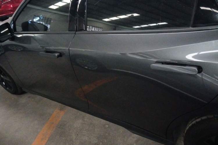 Used Changan UNI-V 2023 1.5T Prestige Model