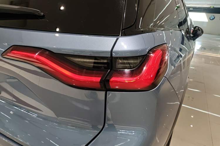 Used Nio ES8 2020 415 km Signature Edition 6-Seater Version Exterior 3