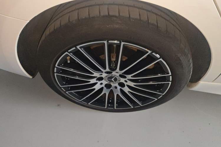 Used Mercedes-Benz C-Class 2023 Restyled C 260 L Sport Edition Right Rear Wheel Hub