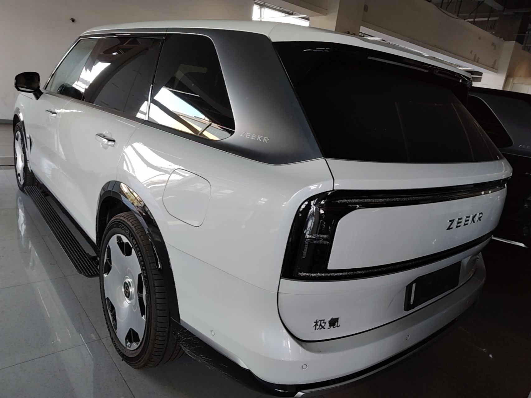Zeekr 9X 2025 Ultra Edition 70kWh — снимка 4