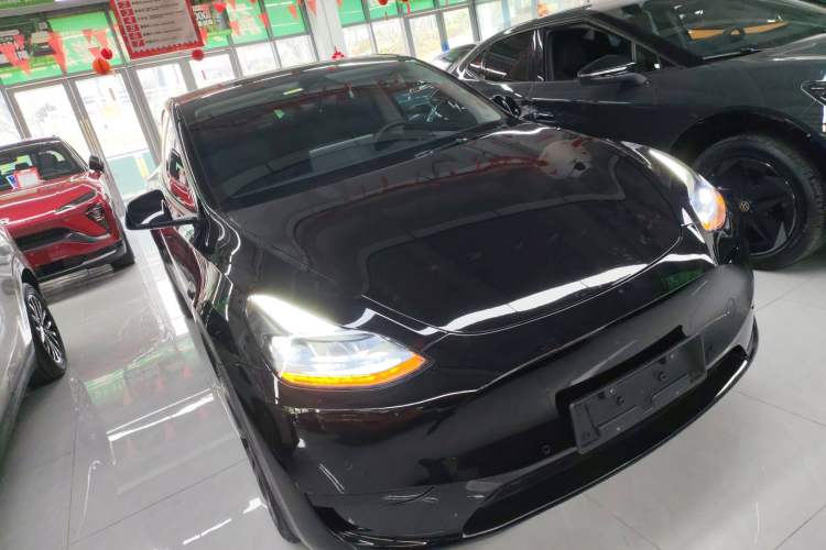 Used Tesla Model Y 2023 Rear-Wheel-Drive Version
