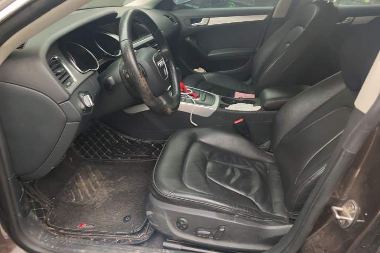 Used Audi A5 2010 2.0TFSI Sportback Comfort Model
