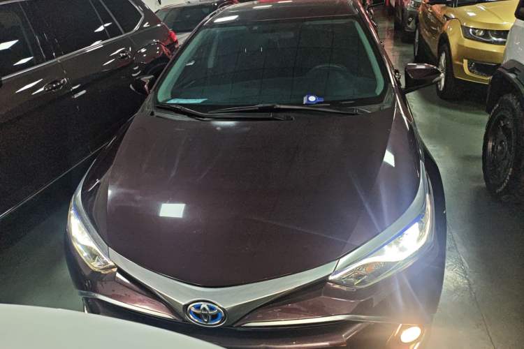 Used Toyota Levin 2016 Dual-Engine 1.8H GS E-CVT Elite Model with Sunroof Front