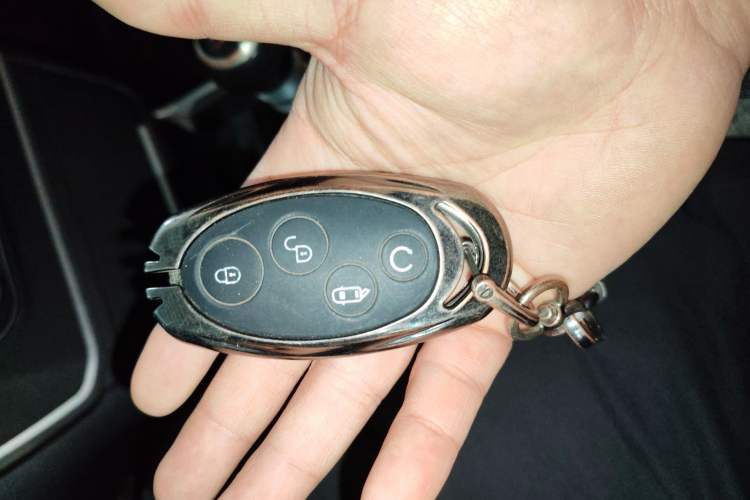 Used BYD Song MAX 2017 1.5T Manual Smart Connect Luxury 7-Seater