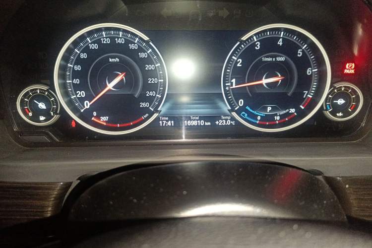 Used BMW 5 Series 2014 525Li Luxury Design Package
