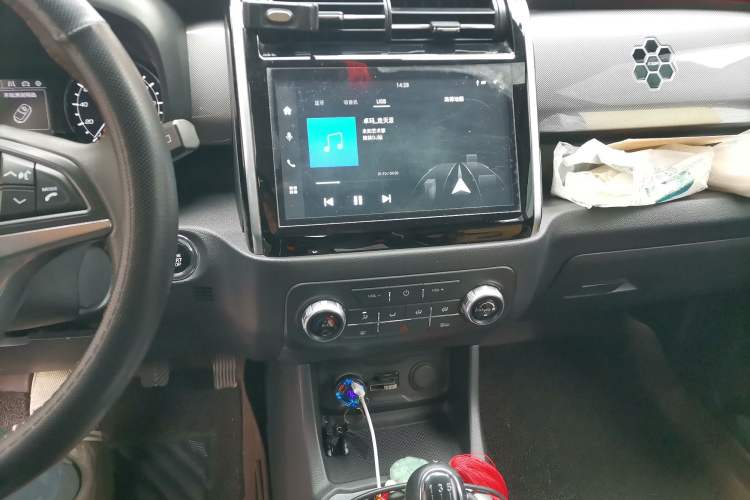 Used CHANGAN OSHAN X70A 2018 1.5L Manual Luxury Model
