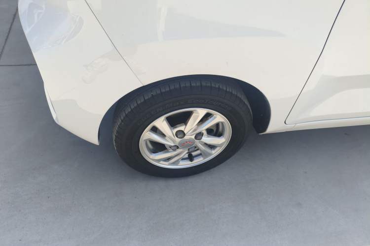 Used Wuling Hongguang MINIEV 2020 Freedom Version Lithium Iron Phosphate Left Front Wheel Hub