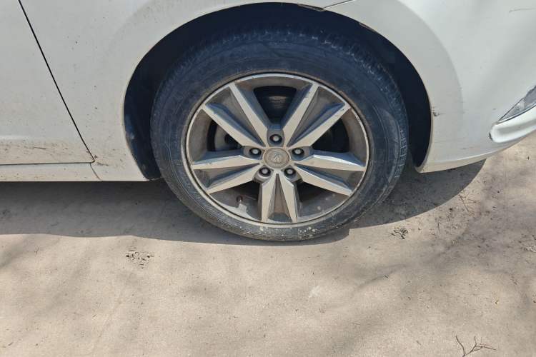 Used CHANGAN Eado 2016 1.6L Manual Fashion Edition
