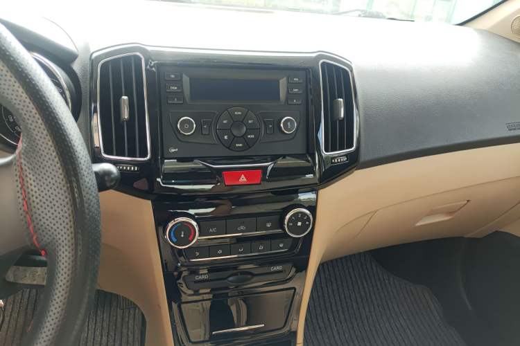 Used Chery E3 2015 1.5L Manual Fashion Model