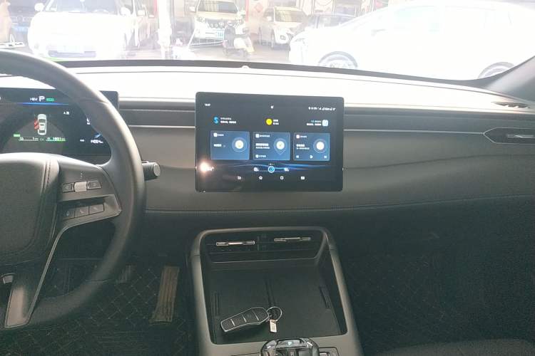 Used BYD Qin PLUS 2025 DM-i Smart Drive 55KM Leading Model