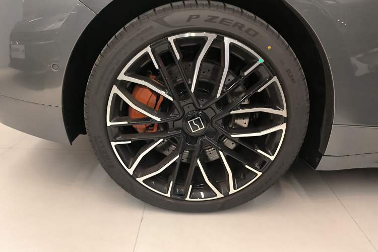 Used Zeekr 001 2025 YOU Edition 100 kWh All-Wheel Drive
