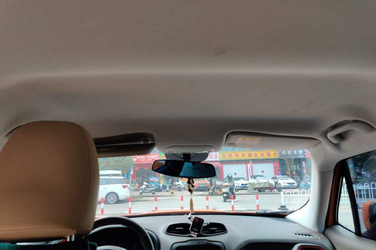 Used Jeep Renegade 2016 1.4T Automatic High-Energy Version Headliner