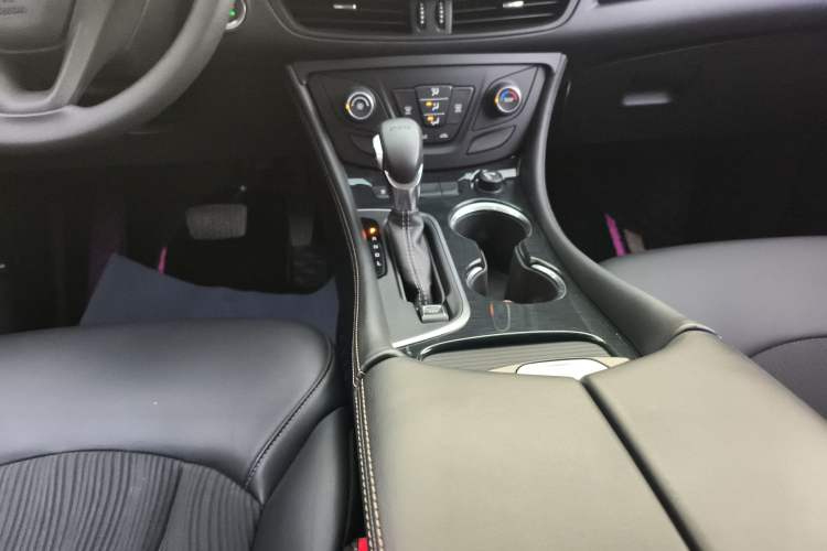 Used Buick Envision 2017 20T Two-Wheel-Drive Tech Edition