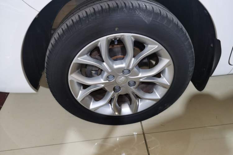 Used Geely Auto Vision 2018 1.5L Manual Happiness Edition Exterior 4