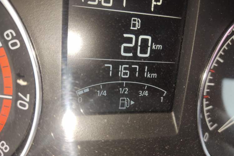 Used Skoda Rapid Spaceback 2014 1.6L Automatic Enjoyment Edition
