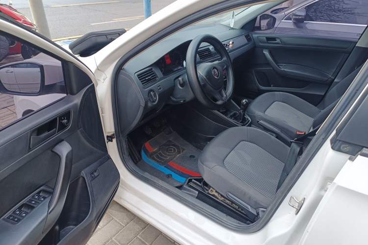 Used Volkswagen Santana 2019 1.5L Manual Fashion Edition China VI Standard