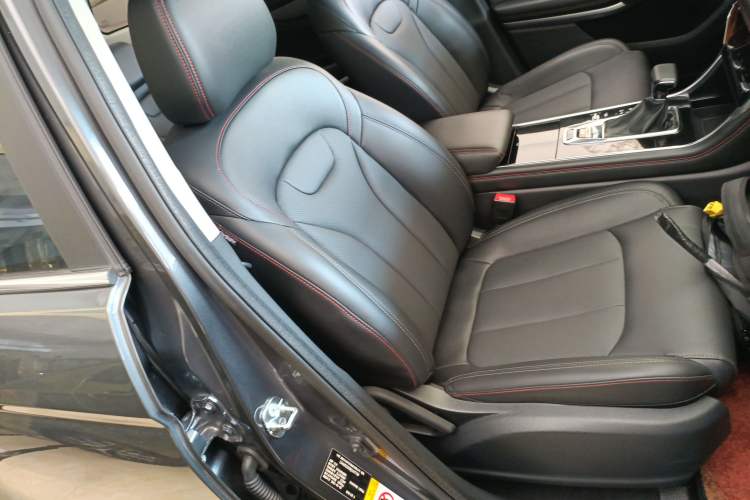 Used Changan CS75 2021 Honor Million Edition 280T DCT Prestige Model
