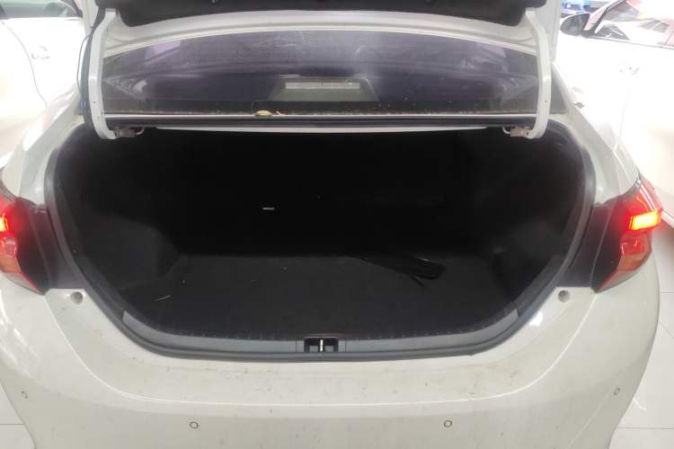 Used Toyota Levin 2017 Revised 185T CVT Elite Edition China V Standard Trunk