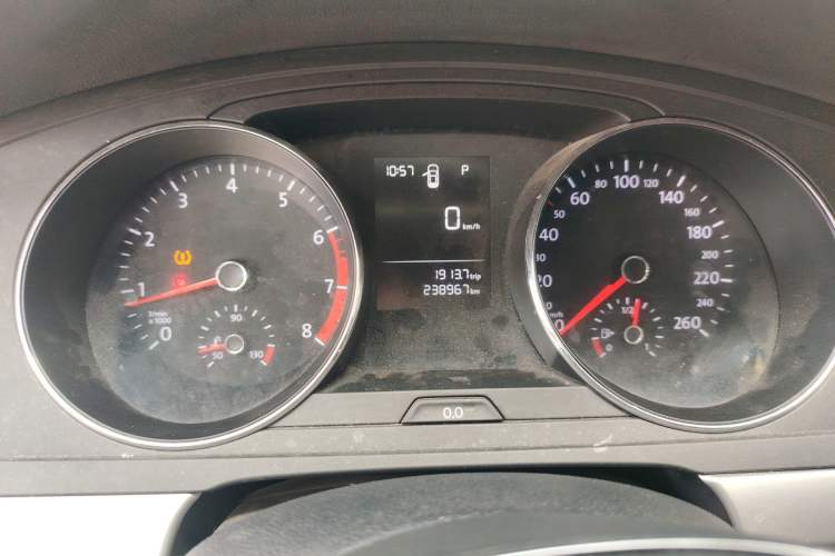 Used Volkswagen Lamando 2015 230TSI DSG Fashion Edition Instrument Cluster