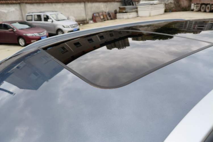 Used EXEED Lingyun 2019 1.6T Two-Wheel-Drive Platinum Edition Roof