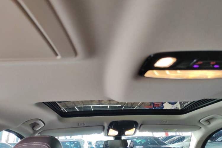 Used BMW 5 Series 2019 525Li Luxury Package