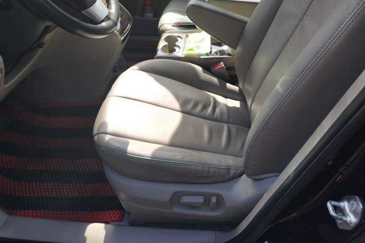 Used Mazda Mazda 8 2013 2.5L Deluxe Edition