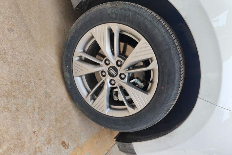 Used Bestune NAT 2023 PRO Enjoy Travel Battery-Swap Version 401km Right Front Wheel Hub