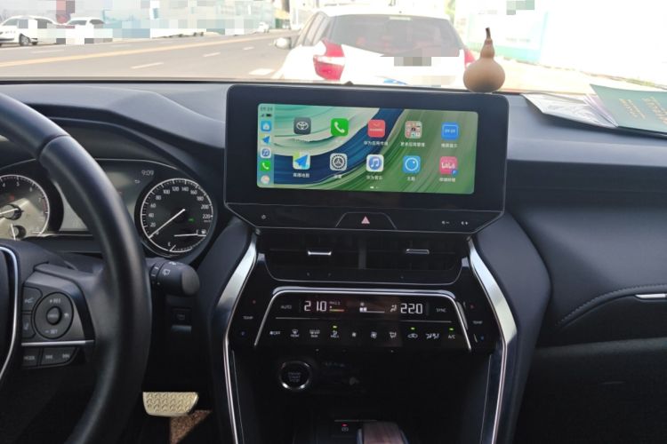 Used Toyota Venza 2023 2.0L CVT Two-Wheel Drive Luxury Edition Audio And AC Panel