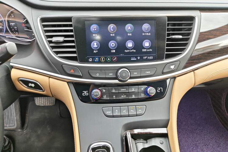 Used Buick LaCrosse 2019 28T Prestige Model Audio And AC Panel