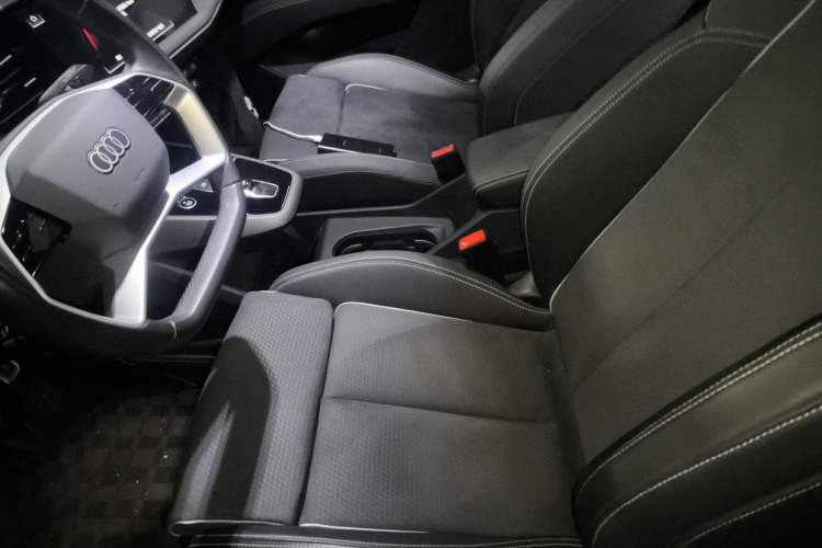 Used Audi Q5 e-tron 2022 40 e-tron Starlight Edition Mech Kit
