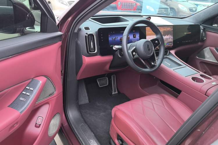 Used Hima AITO M8 2025 Extended-Range Ultra Version 53.4 kWh 5-Seater Edition
