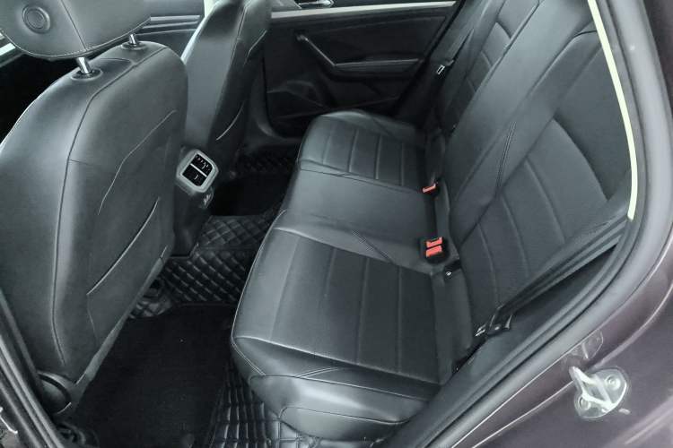 Used Volkswagen Lavida 2018 1.5L Automatic Comfort Edition China V Standard