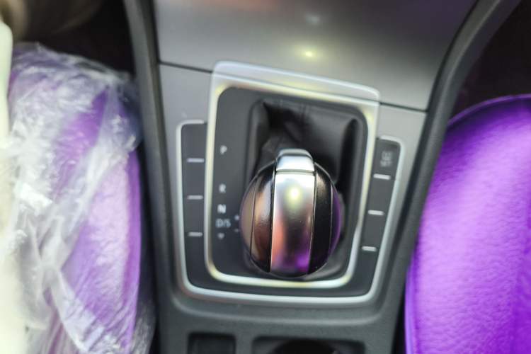 Used Volkswagen Golf 2015 1.6L Automatic Fashion Model