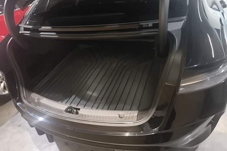 Used BYD Seal 2022 550 km Standard Range Rear-Wheel Drive Elite Version