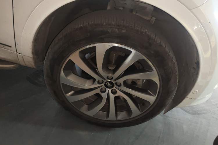 Used Land Rover Discovery Sport 2021 249 PS R-Dynamic HSE Luxury Custom Edition Exterior 1