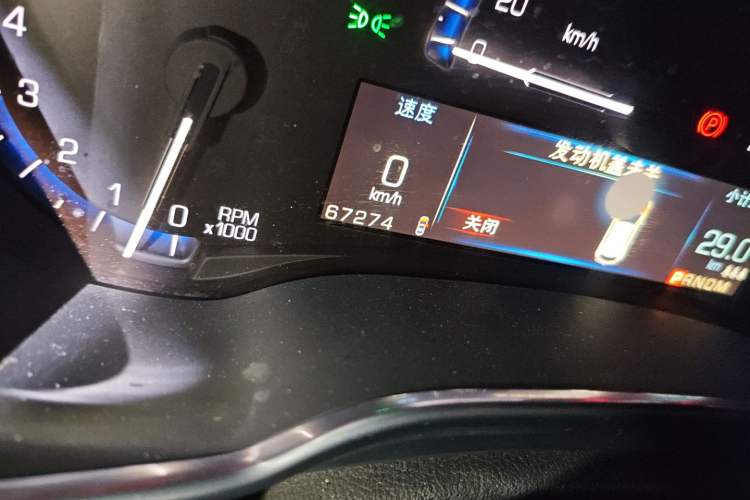 Used Cadillac SRX 2014 3.0L Elite Model Odometer Close Up