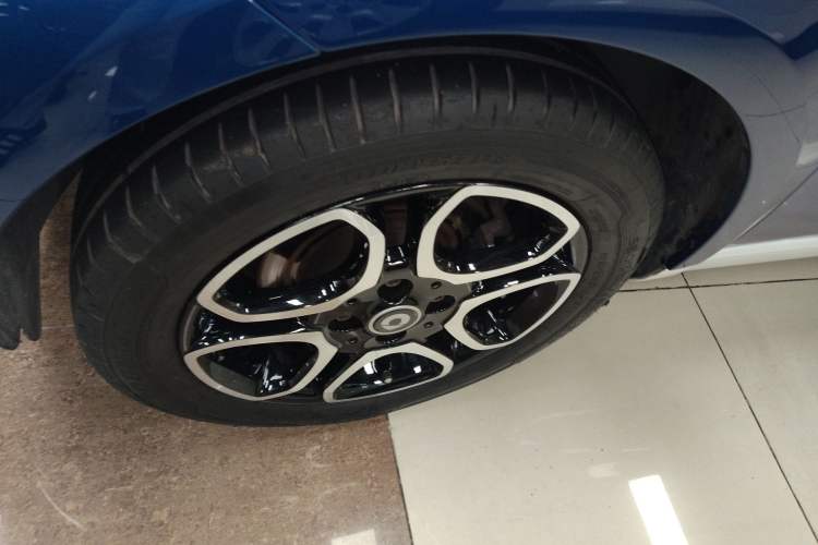 Used smart fortwo 2019 0.9T 66kW Hardtop Engine Version China VI Emission Standard
