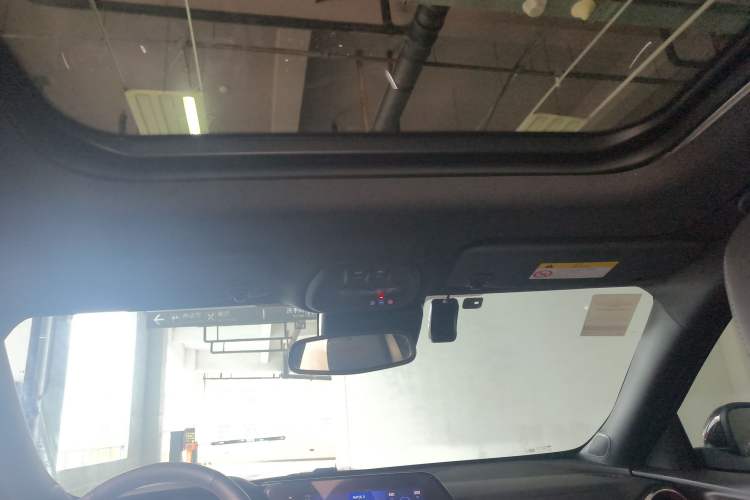 Used Chevrolet Seeker 2022 1.5T CVT RS Bee Wave Edition Headliner