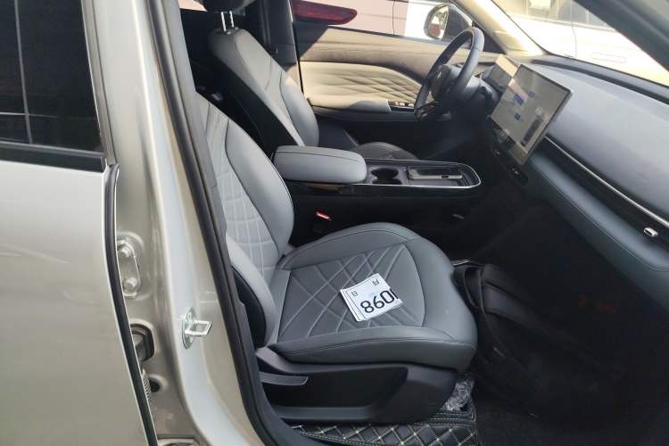 Used ARCFOX T1 2025 Model 425 PRO
